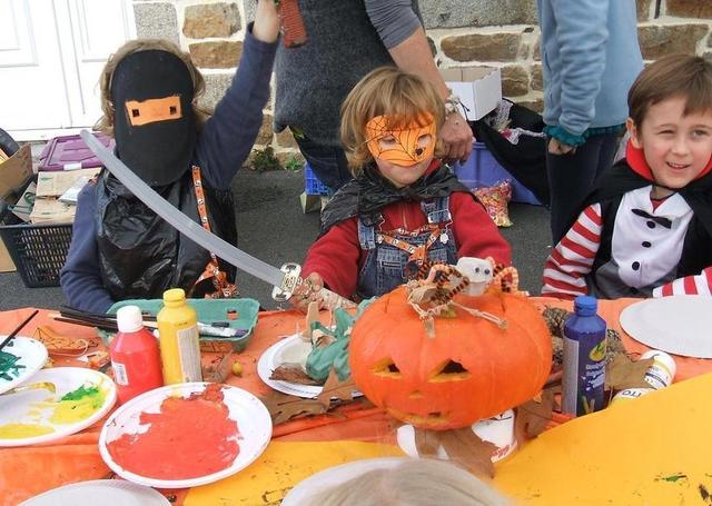 Fête d'automne 2011, le dimanche 30 octobre Fête d'automne 2011, le dimanche 30 octobre