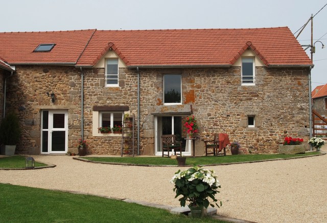 LA PARISIERE - ferme comprenant 2 gîtes - 6 pers. La Ferme et le Pressoir classés 3 épis