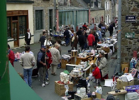 Vide-greniers de St Jean Le Thomas