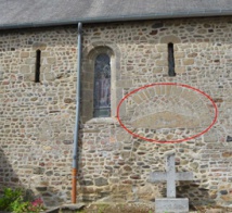 Portail pré-roman muré Portail pré-roman muré