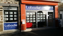 Les Commerces Les Commerces