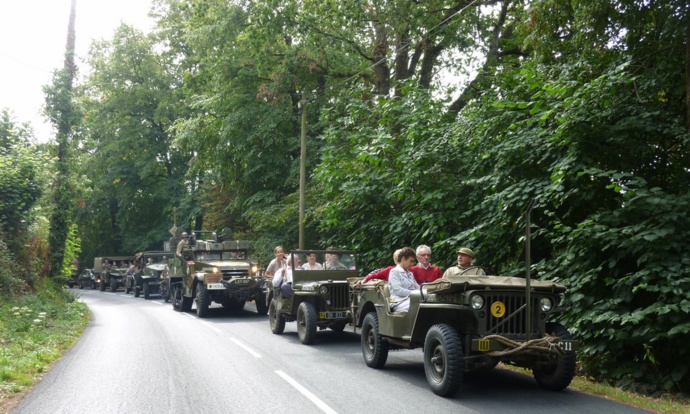 Il remonte ensuite l'avenue de la Libération. Il remonte ensuite l'avenue de la Libération.
