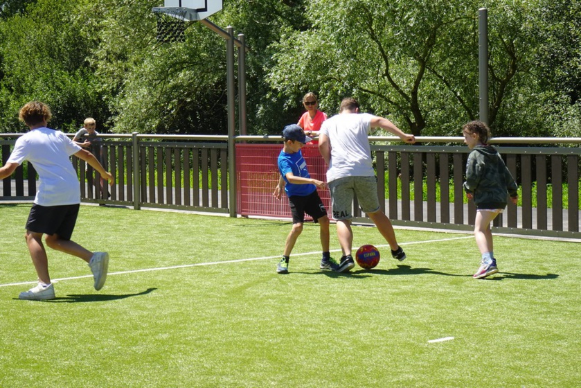 Tournois de football au city-stade de St-Jean-le-Thomas. Les premiers matchs disputés !(MAJ 24/07) Tournois de football au city-stade de St-Jean-le-Thomas. Les premiers matchs disputés !(MAJ 24/07)