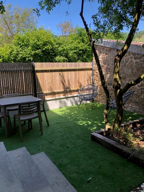 La terrasse est La terrasse est