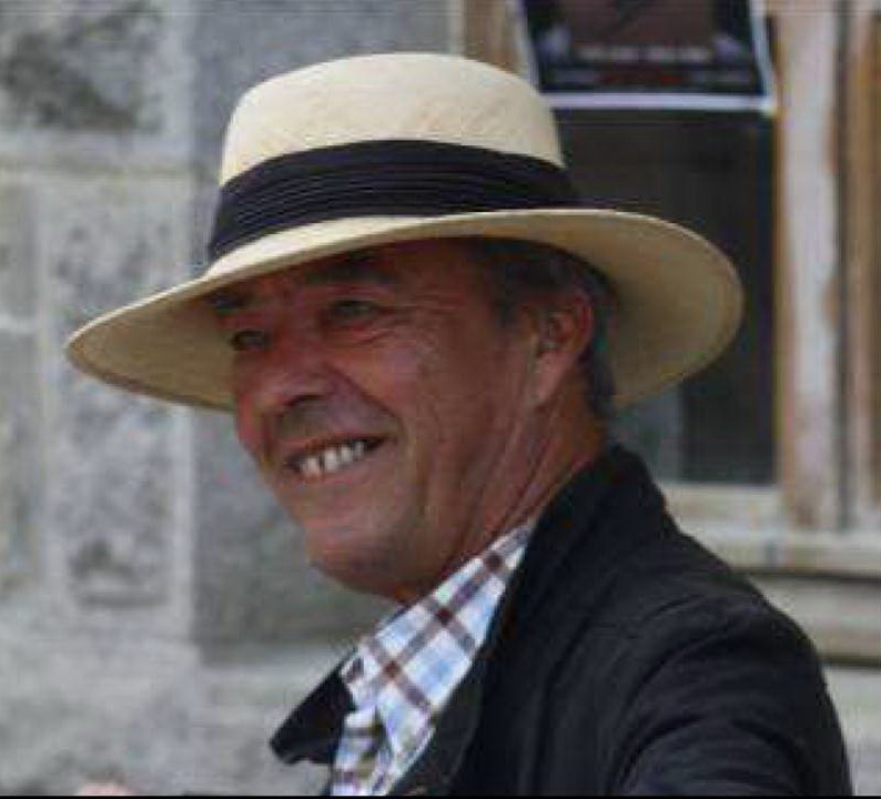 Philip Delaveau, l'écrivain de la cabane au pied de la falaise