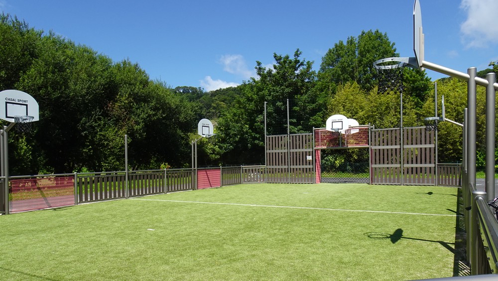 Le City-stade de Saint-Jean-le-Thomas